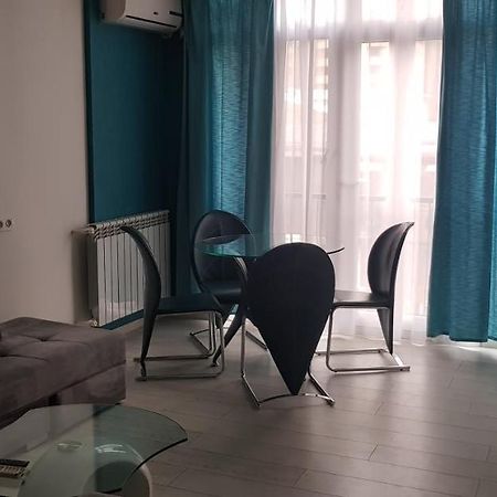 Beautiful Apartment Located In Pushkin Street Erévan Extérieur photo